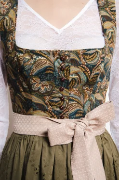 SPORTALM Dirndl*Dirndl mit Allover-Druck und Schürze mit Lochstickerei