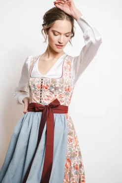 SPORTALM Dirndl*Samtdirndl mit Schürze